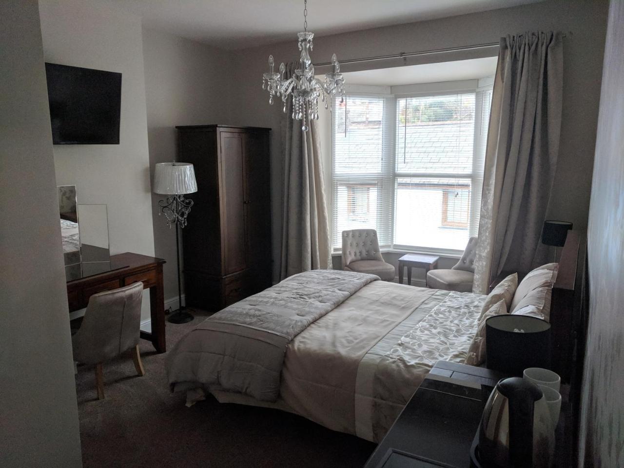 Lion House Bed & Breakfast With Restaurant Combe Martin Eksteriør billede